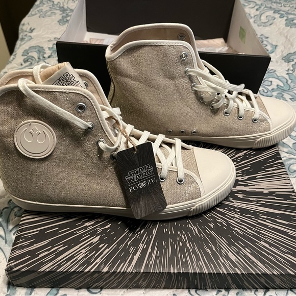 Star Wars Po-Zu Rebel Silver Linen Hitops. Size 9.5 women’s. - Picture 5 of 5